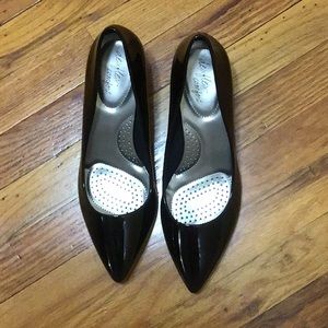 Black Women’s Dress Pumps Size 10W